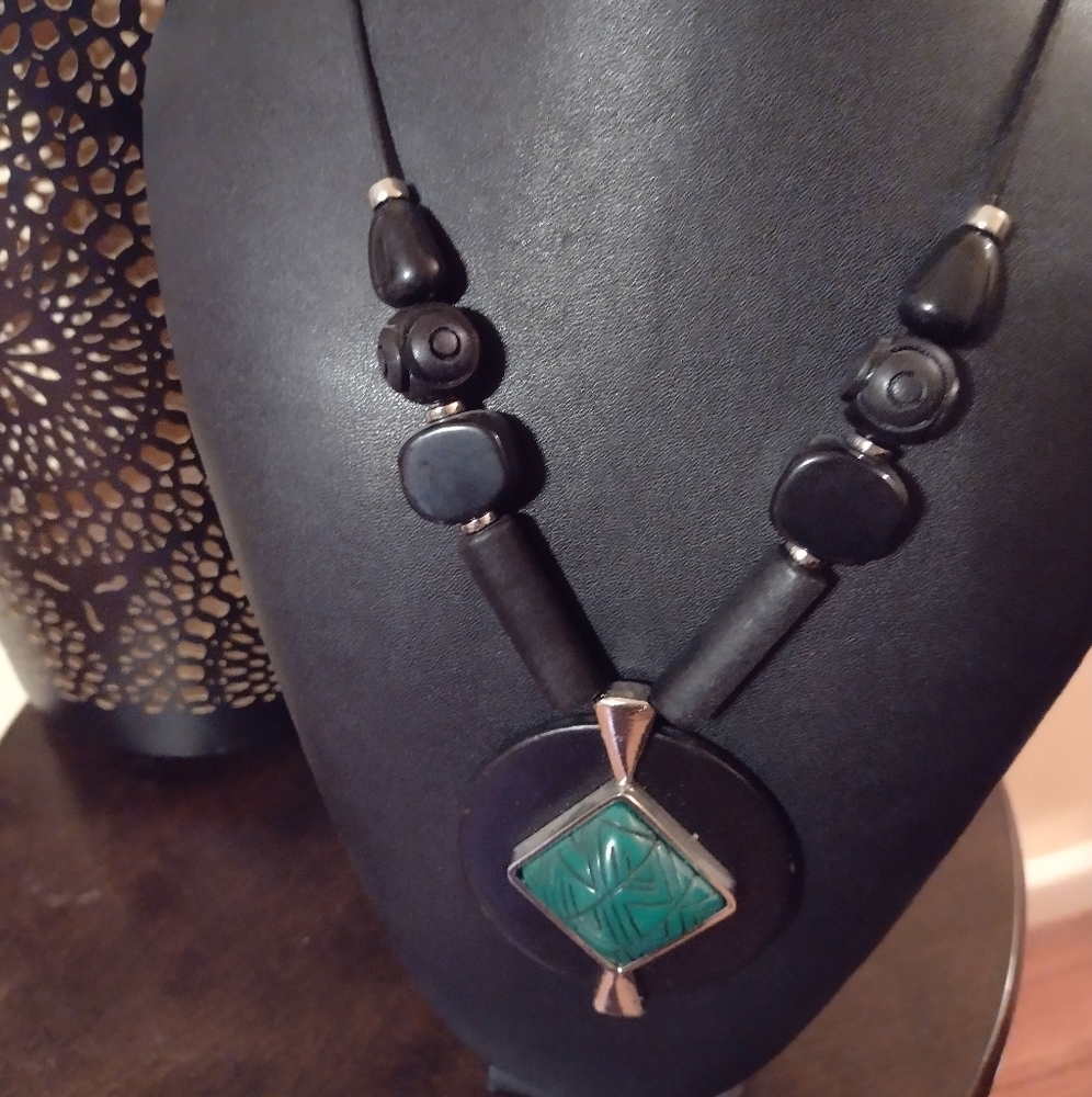 Chico's neclace